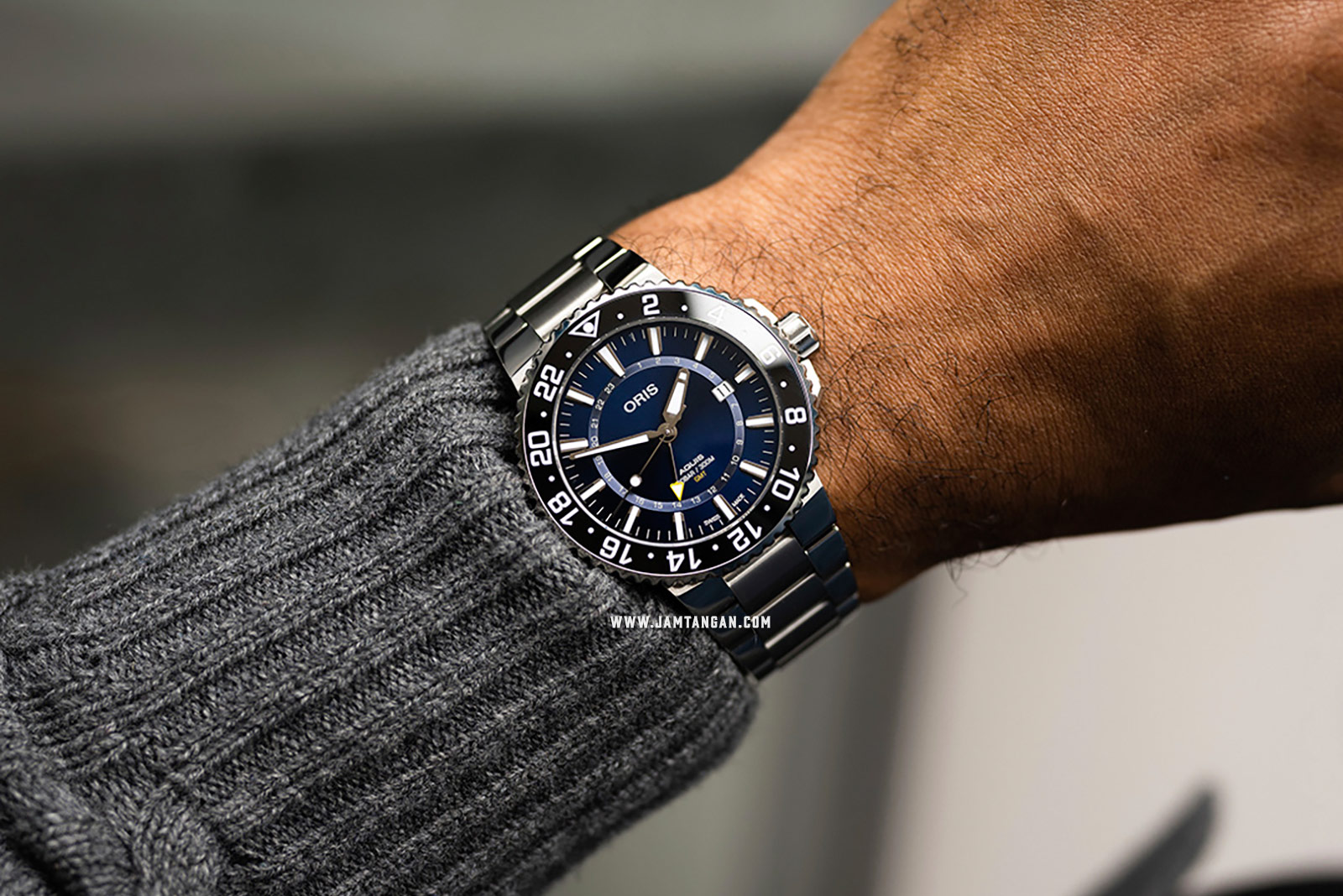 Oris Aquis GMT Date 798 7754 4135 MB Blue Dial Stainless Steel Strap Machtwatch